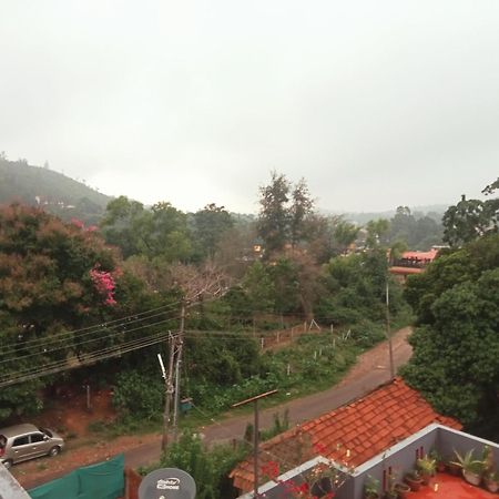 Eshwarkrupa Homestay Madikeri Exteriér fotografie