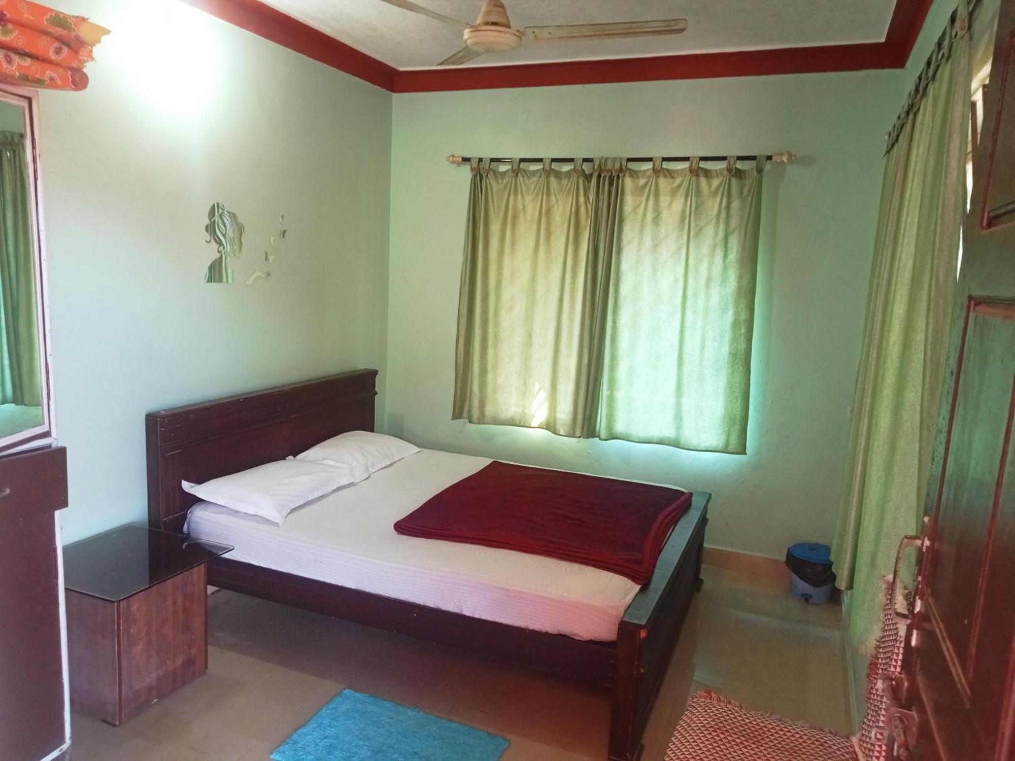 Eshwarkrupa Homestay Madikeri Exteriér fotografie