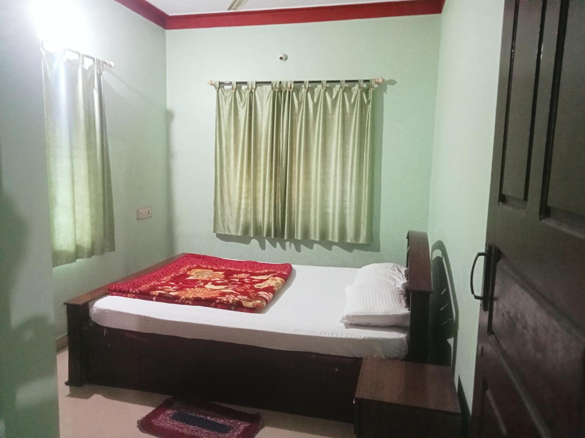 Eshwarkrupa Homestay Madikeri Exteriér fotografie