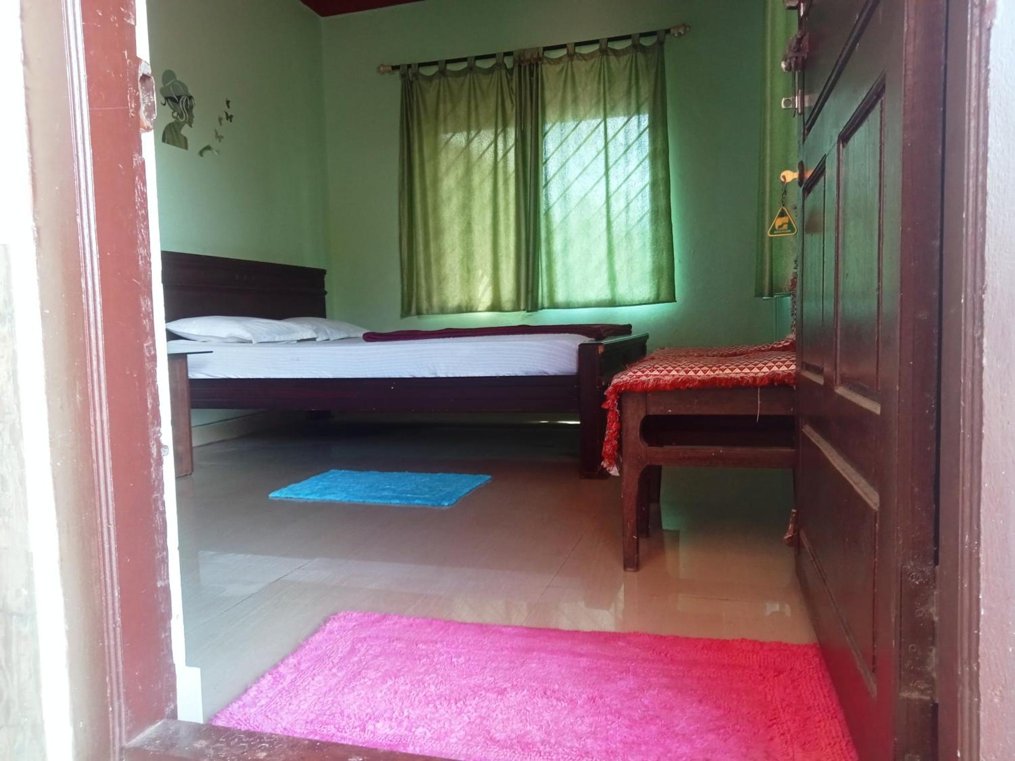 Eshwarkrupa Homestay Madikeri Exteriér fotografie