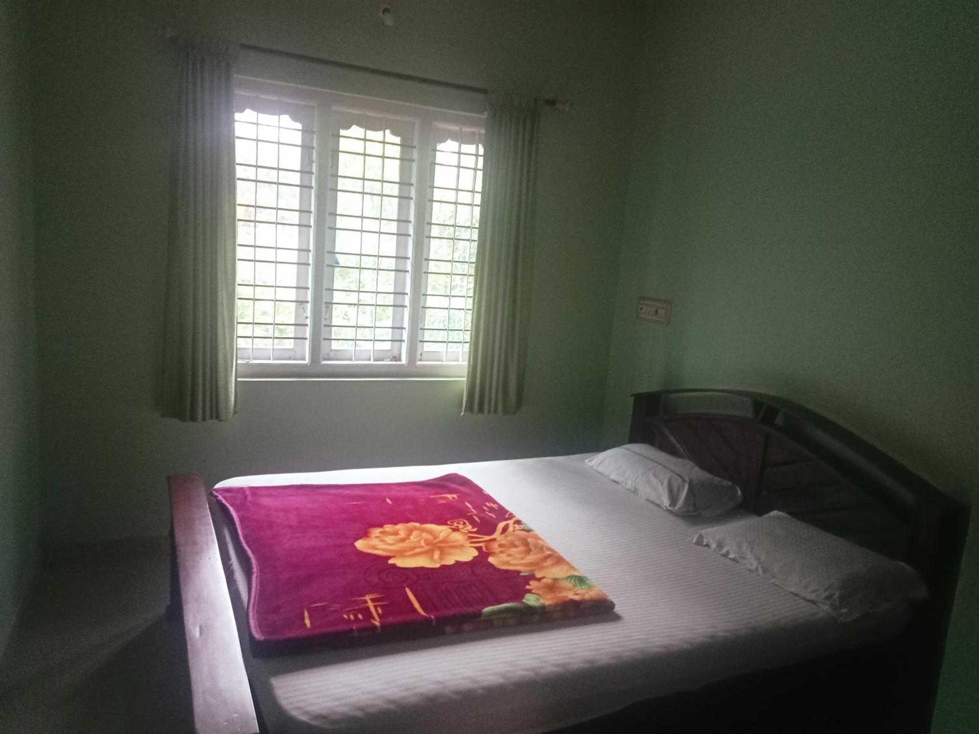 Eshwarkrupa Homestay Madikeri Exteriér fotografie